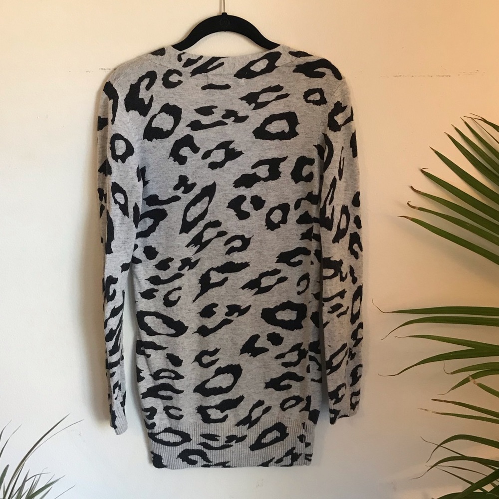 Cardigan - Picture 2 of 3